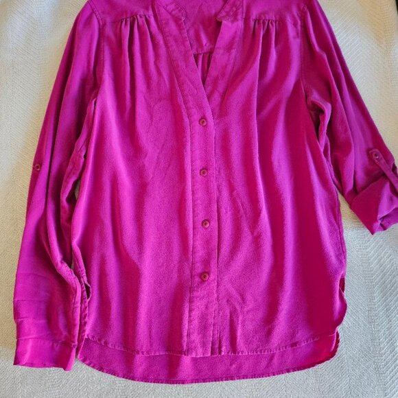 Diane Von Furstenberg Magenta 100% Silk Button Down Shirt Size 8 - Picture 5 of 6